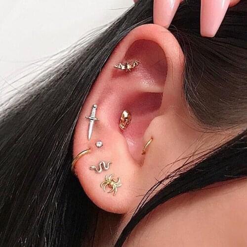 VINKYMY Stud Earrings