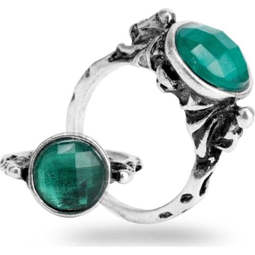 Pirates the Caribbean Jewelry Ring Women Fashion Ornaments Jack Sparrow Skull Rings Vintage Green Crystal ring