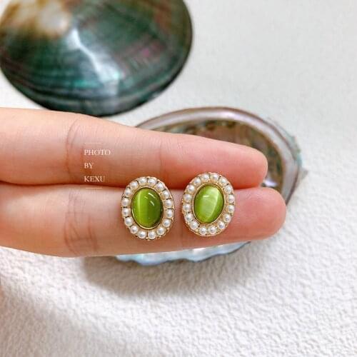 New Fashion Retro Baroque Green Cat Eye Plated Real Gold Pearl Geometric Oval S925 Female Stud Earring Trend