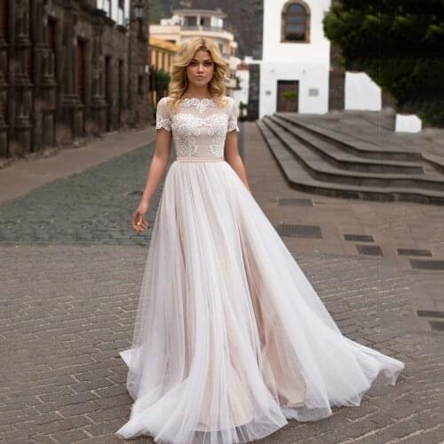 High Neck Nude Bodice with Lace Applique A-line Short Sleeves Wedding Dress Tulle Illusion Bridal Dress vestido de novia encaje