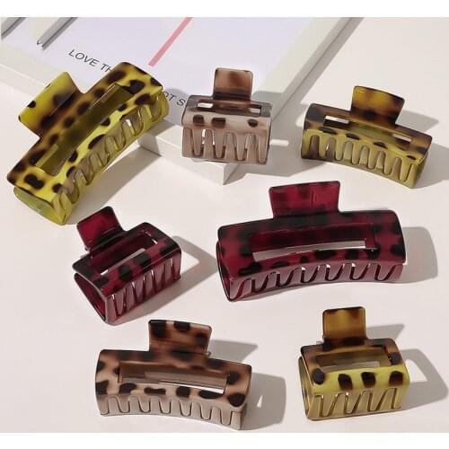 2021 New Claw Clip for Women Tough Black Plastic Hair Claw Large Size Hair Clamps Claw Clip Crab Hair Accessories Hair Geometric