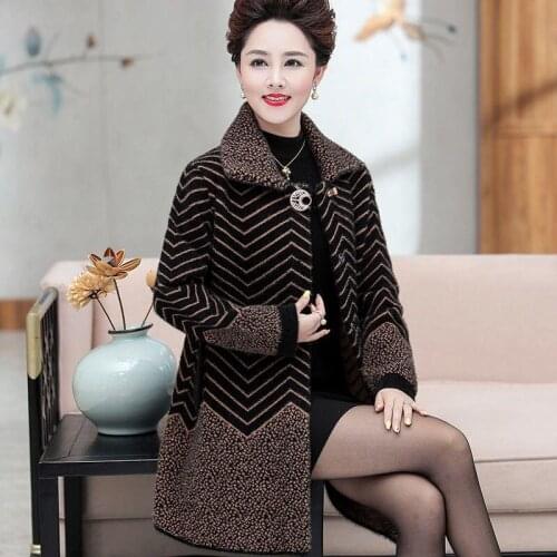 Women 2021 Spring Autumn Fashion Middle-aged Mink Velvet Coats Female Long Sweater Jackets Ladies Warm Cardigan Outerwear M378