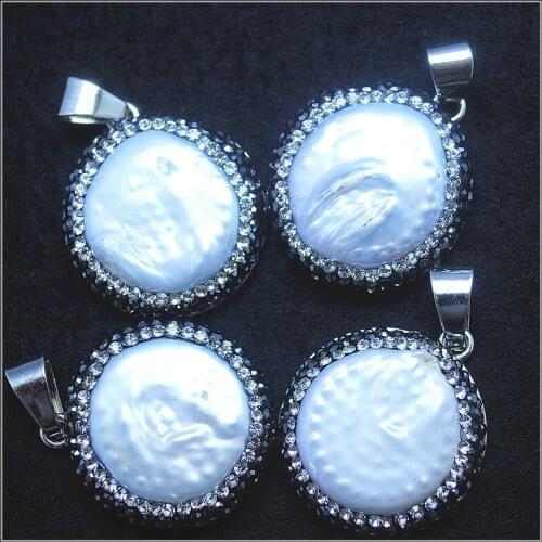 Natural pearl pendants with rhinestone charms women pendants size 28mm with silver colors beads accessories round shape european