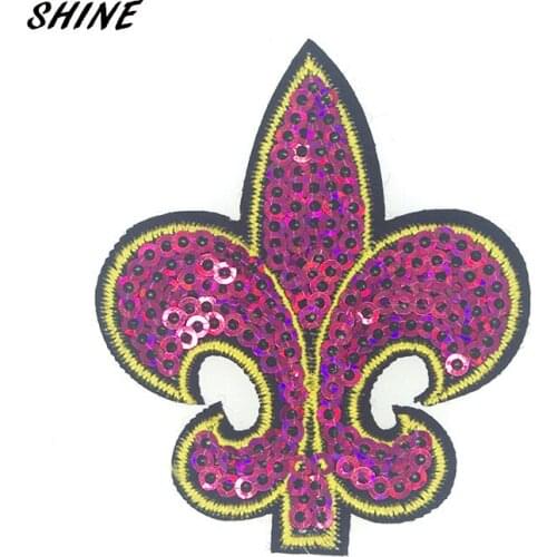 2pcs/lot Flower Embroidered Badges Iron On Patches For Clothing Motif Sticker DIY Craft Sewing Accessories 6.1x5.2cm