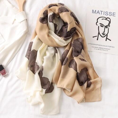 2021 Pashmina style Brand Designer fashion print Cotton Scarf High Quality Foulard Bandana Long Shawls Winter and spring Warm