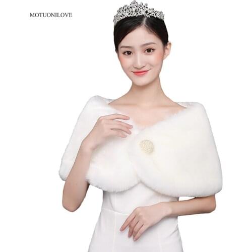 Red New Bridal Wraps Faux Fur Cape For Wedding Prom Black Bridal Shawls Shrugs Winter Warm Rhinestone Boleros Bride Accessories