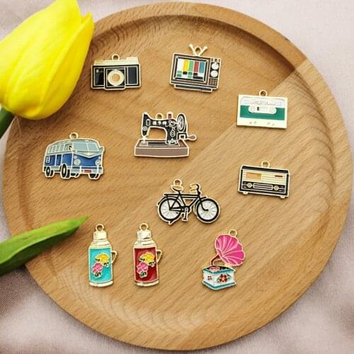10pcs/pack Fashion Classic Phonograph Recorder Magnetic Tape Camera Sew Machine Enamel Charms DIY Charms for Jewelry Making