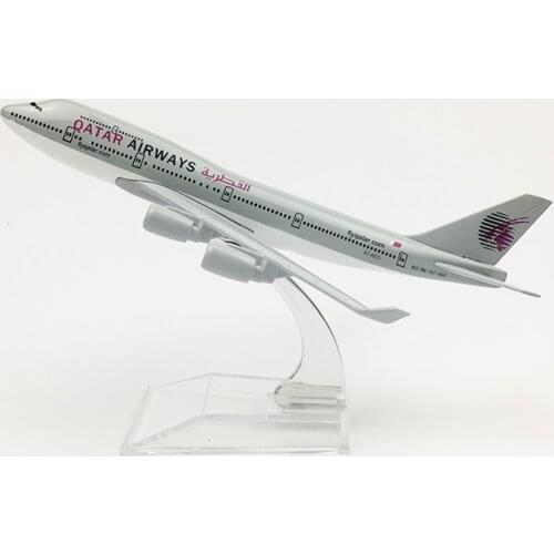 Free shipping Qatar Airways aeroplane model Boeing 747 airplane 16CM Metal alloy diecast 1:400 airplane model toy for children