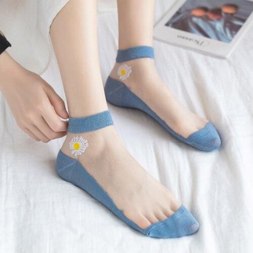 Women Socks for Summer Ultra-Thin Transparent Glass Fiber Silk Socks Invisible Fashion Daisy Flower Japan Ankle Socks 5Pairs/Lot