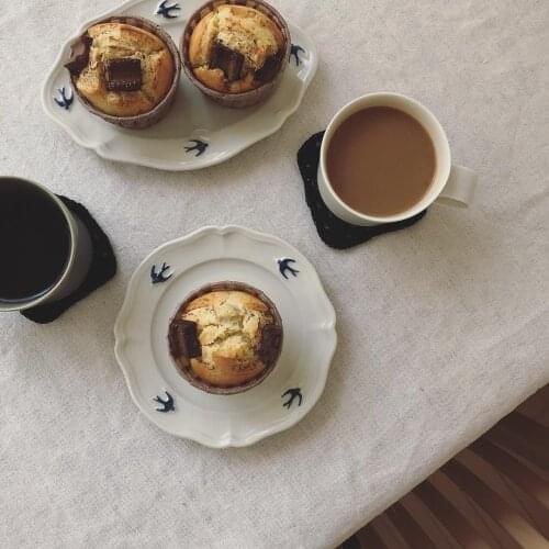 Japanese Vinatge Relief Hand Painted Swallow Ceramic Plate Retro Flying Swallow Dessert Plate Cake Plate