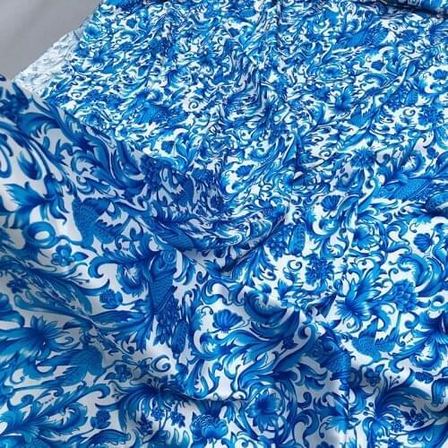 Brand soft stretch satin printed polyester material fashion ladies pajamas printed fabric cloth for dress sewing by the meter