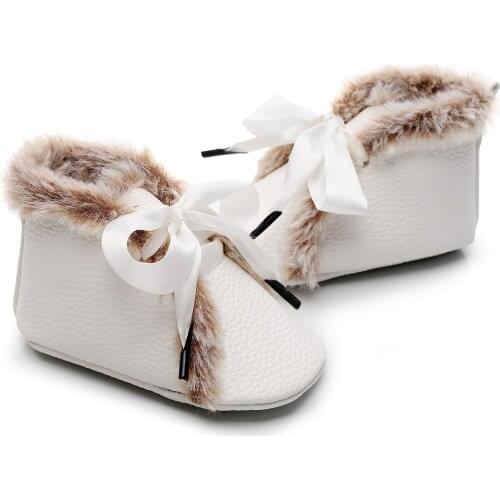 0-24M Baby Girls Leather Crib Shoes Soft Sole Non Slip Winter Warm Flat Shoes Feather Lace Up Casual Shoes First Walker