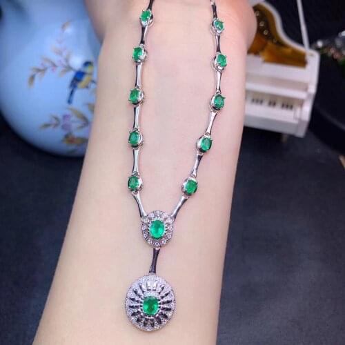Sale 11.11 exquisite noble elegant green emerald gemstone necklace women jewelry good cut high quality hot selling gift style