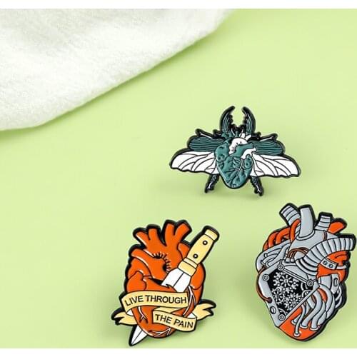 Live Through The Pain Enamel Pins Custom Organ Heart Moth Dagger Brooch Lapel Pin Badge Bag Punk Jewelry Gift Friends Wholesale