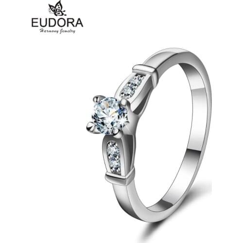 EUDORA Clear CZ Circle Round Finger Rings for Women Girl Fashion Jewelry Christmas Gift Wedding Party Accessories