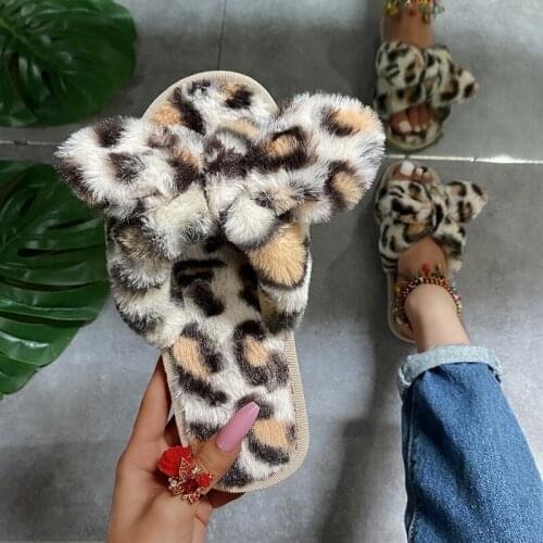 Women 2021 New Autumn and Winter Fuzzy Slippers Female Bow Plush House Slippers Flat With Fuzzy Soft Slipper