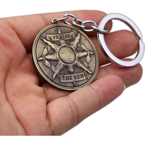 HSIC Dark Souls 3 Keychain Solaire Of Astora Sun Emblem Metal Alloy Shield Keyring Holder llaveros Men Car Chaveiro HC12929