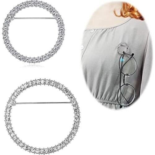 T84A Round Crystals Glasses Holder Brooch Reading Glasses Holder Simple Fashion Design Brooch Pins for Women Fashion Jewelry