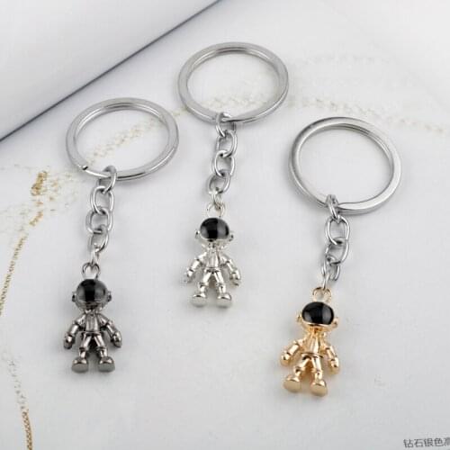 Creative Keychain Astronaut Robot Key chain Metal Pendant Keyrings Car bags Keyholder Women Men Kids Birthday gift accessories