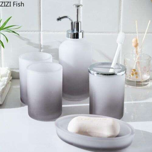 Crystal Glass Bathroom Kit Simple Luxury Modern Home Soap Dispenser Set Mouth Cup Soap Dish Set Nordic Bathroom Accessories