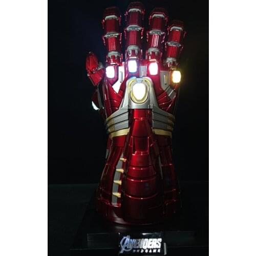 Hasbro Avengers Iron Man Hulk Version Gauntlet Metal LED Lights Wearable Cosplay Decoration Model Toy Gift 45cm