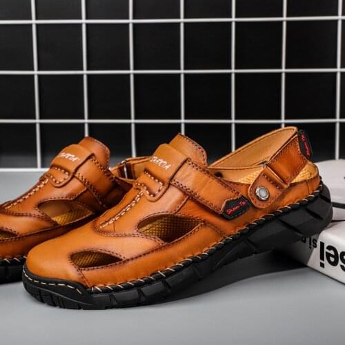 Summer Mens Sandals Breathable Genuine Leather Outdoor Sandals Luxury Mens Summer Casual Shoes Men Slippers Sandals Hot Sale