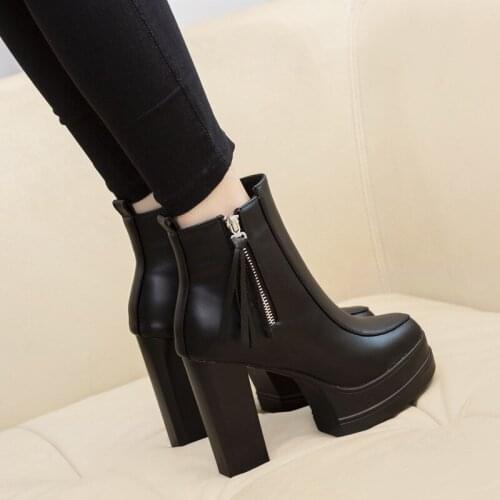 Women Motorcycle Boots New Female Fashion Womans 11cm High Heel Mature Boots Flat Vintage Buckle Casual Lady Boots