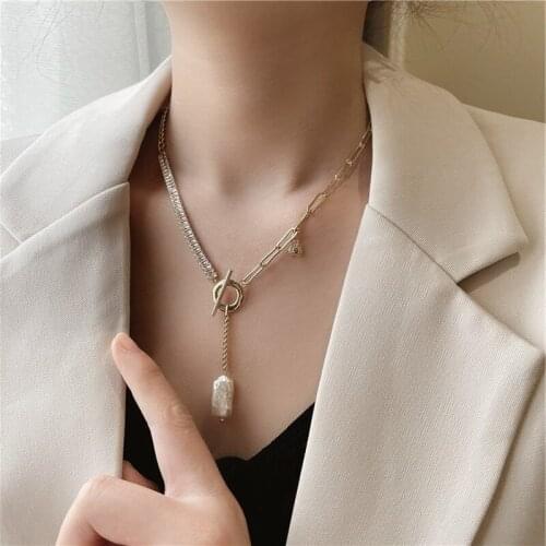 VSnow Stylish Asymmetric Chunky Chain Pearl Pendant Necklace for Women Femme Statement Toggle Clasp Rhinestone Necklace Jewelry