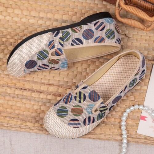 2021 Spring and Autumn New Flat Bottom Leisure One-step Fisherman Shoes Lightweight Soft Bottom Breathable Mother Womens Shoes