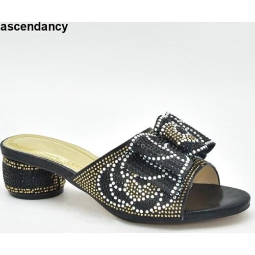 Latest Design Italian Women Wedding Shoes Decorated with Rhinestone 2021 Fashion Women Open Toe Pumps Plus Size Women Shoes 43