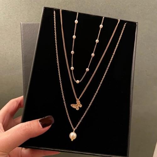 Fashion Butterfly Crystal Pearl Pendant Necklace Statement Clavicle Pearl Chain Layered Necklace Trend Butterfly Collar Jewelry