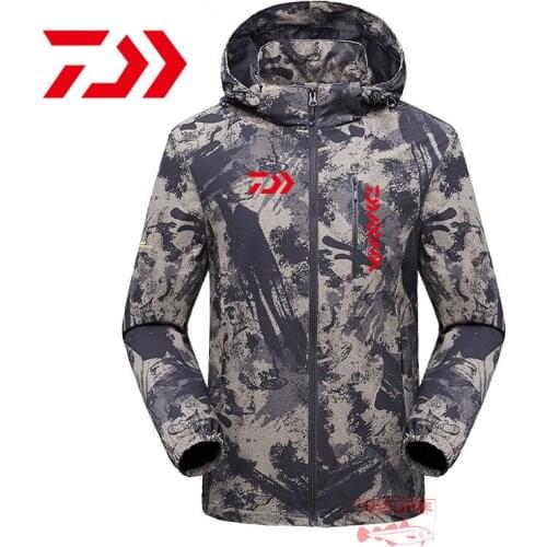 DAIWA Fishing Clothes Fall/Winter Mens Riding Camping Windproof Camouflage Jacket Outdoor Sports Waterproof Mountaineering Suit
