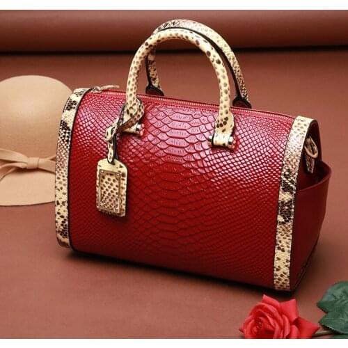 Luxury Cowhide Leather Womens Handbag Boston Bag Snake Pattern Ladies Shoulder Messenger Bag Large Capacity Portable Tote Bags