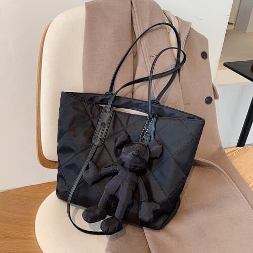 Tote bag female 2021 new style European and American fashion shoulder bag western style rhombus shopping bag texture handbag