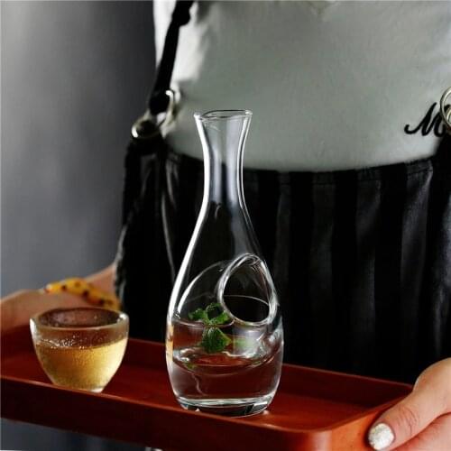 Japan Crystal Ice Flask Glass Wine Bottle Hamster Nest Cooling Room Hole Sake Glass Beer Cooler Wine Dispenser Carafe Decanter