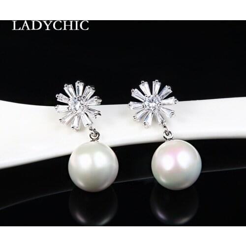 LADYCHIC Trendy Simple Pearl Stud Earrings Sunflower Design Crystal Silver Color Earring for Women Girls Jewelry Gift LE1371