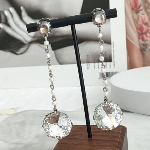 Vintage distressed shining single round diamond tassel chain long earrings