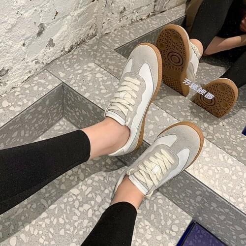 Womens shoes retro 2021 spring new single shoes white shoes female ins fashion flat casual sports shoes tide