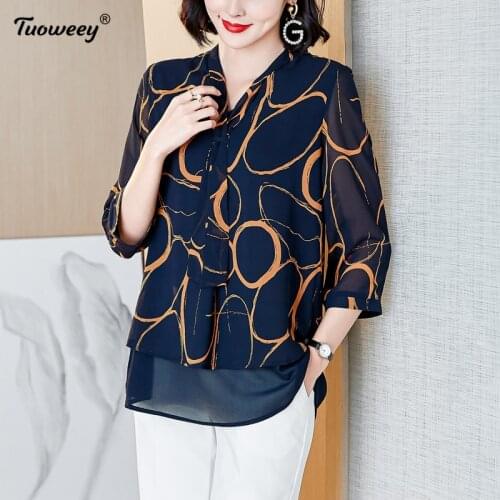 2021 Plus Size Womens Blouses loose shirts Summer style Tops New Floral Print Blouse Print shirt v Neck 3/4 Sleeve Blusas