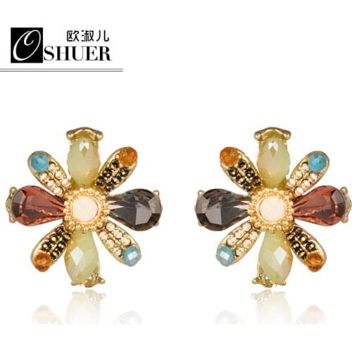 OSHUER New Fashion Gold-color Flower Crystal Stud Earrings Flower Rhinestone Earrings for Women Ladies Girls Accessories
