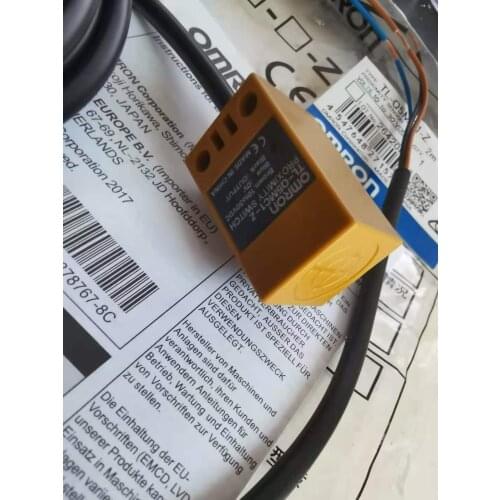 2PCS TL-Q5MC1-Z TL-Q5MC2-Z TL-Q5MB1-Z NPN/PNP NO/ NC Omron Proximity Switch Inductive Sensor 3 Wire DC10-30V 100% New Original