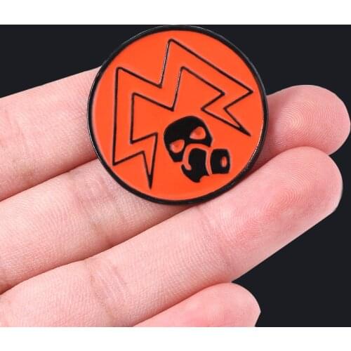 Game Metro 2033 Pins Brooch Metal Round Skirt Badge For Women Men Bag Accessories Jewelry
