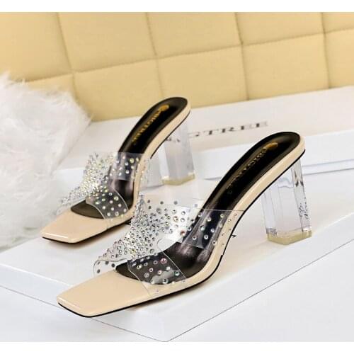 Women Slippers Ladies Crystal Clear Transparent Sandals Slipper Summer Open Toe Fashion Sexy Rhinestone Sandals Outdoor Footwear