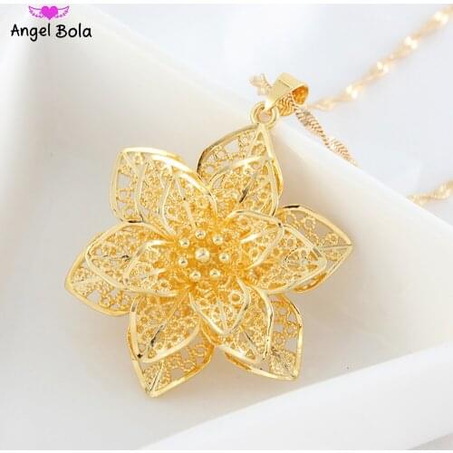 Arab Women Exquisite Flower-shaped Pendant Necklace Muslim Islam Luxury Gold Jewelry Wedding Banquet Jewelry Womens Necklace