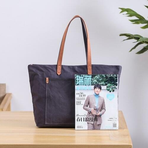 Japanese Cartoon Canvas Tote Bag Crossbody Bags for Men Designer Multifunctional Casual Crossbody Bag