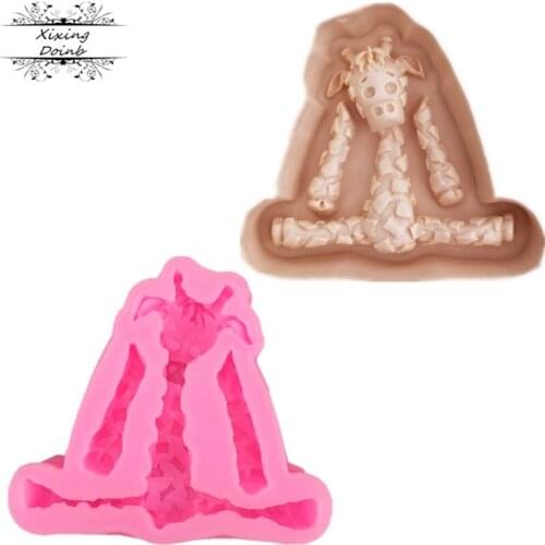1Pcs Cartoon giraffe animal shape silicone cake mold resin clay giraffe fudge Chocolate Mold kitchen cake tool