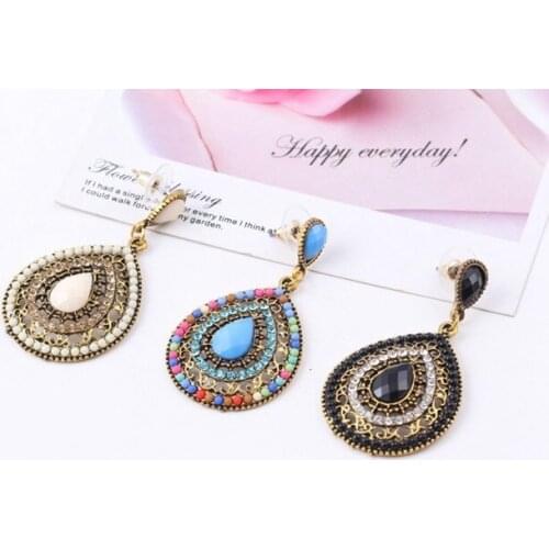 Bohemia Dominized Exaggered Fashion Rhinestone Drops Stud Earings Contracted Joker Long Women Earings Jewelry