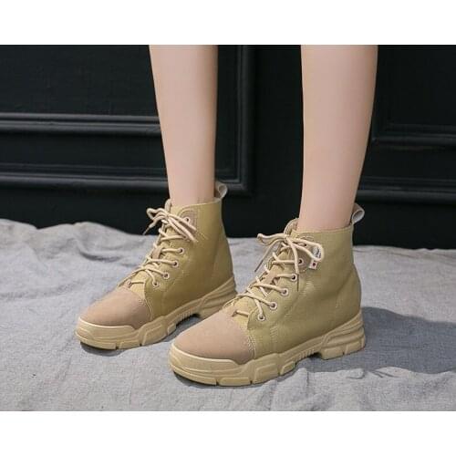 Boots female autumn winter 2021 fashion thick sole ankle boots casual girl boots