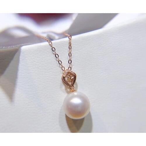 MADALENA SARARA 8mm Freshwater Pearl Perfect Round Simple Hollow Rhombus Style 18K Gold Chain Necklace