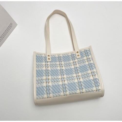 2021 New Womens Simple Texture Fashion Lattice Hand Small Simple Fashion Bucket Bag